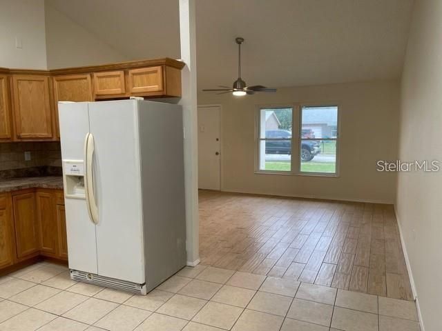 For Rent: $1,895 (2 beds, 2 baths, 976 Square Feet)