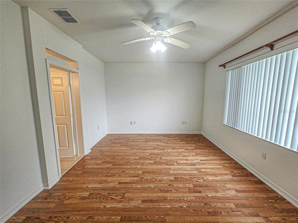 For Sale: $254,900 (2 beds, 2 baths, 1422 Square Feet)