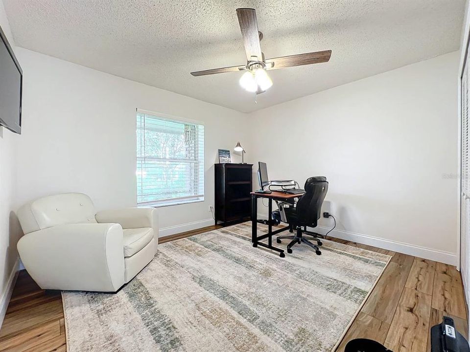 For Sale: $439,900 (3 beds, 2 baths, 1684 Square Feet)