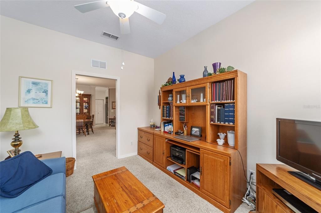 For Sale: $319,000 (2 beds, 2 baths, 1678 Square Feet)