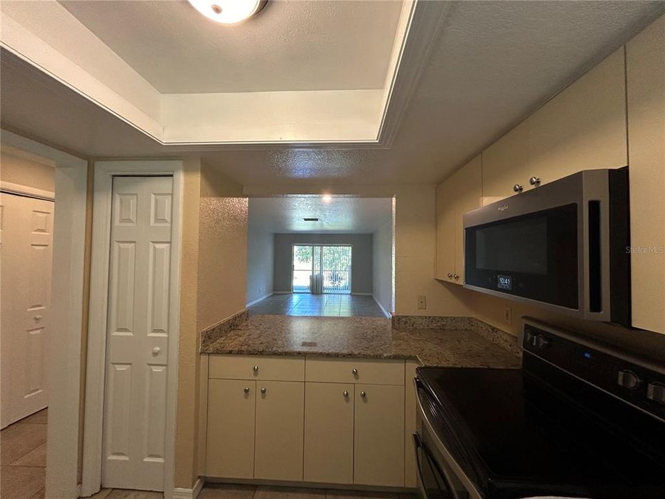 For Rent: $1,900 (2 beds, 2 baths, 1200 Square Feet)