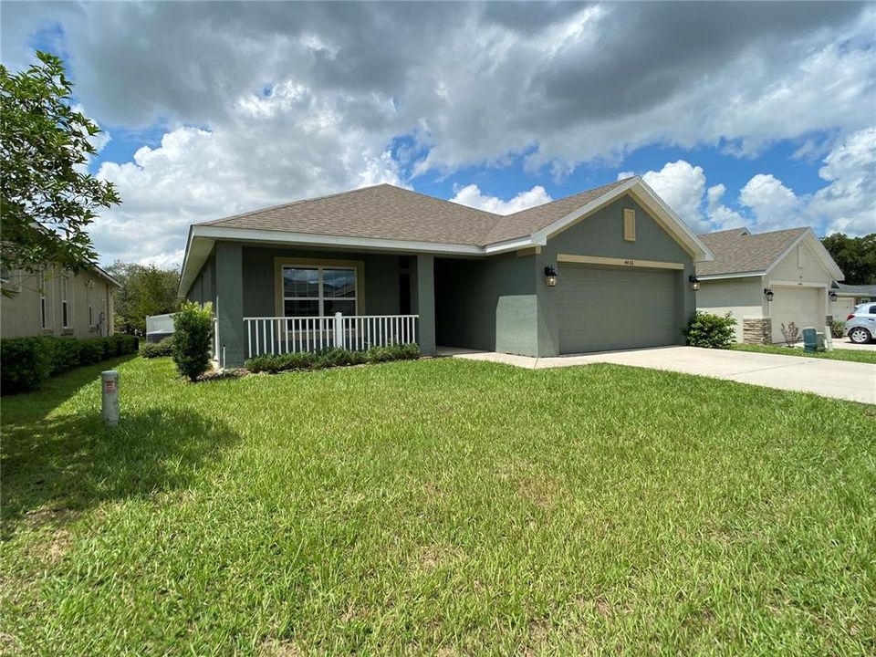 For Sale: $325,000 (3 beds, 2 baths, 1958 Square Feet)