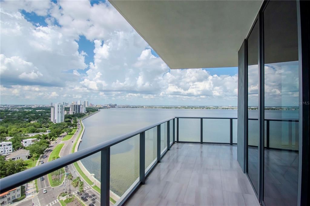 For Sale: $3,875,000 (2 beds, 2 baths, 2940 Square Feet)