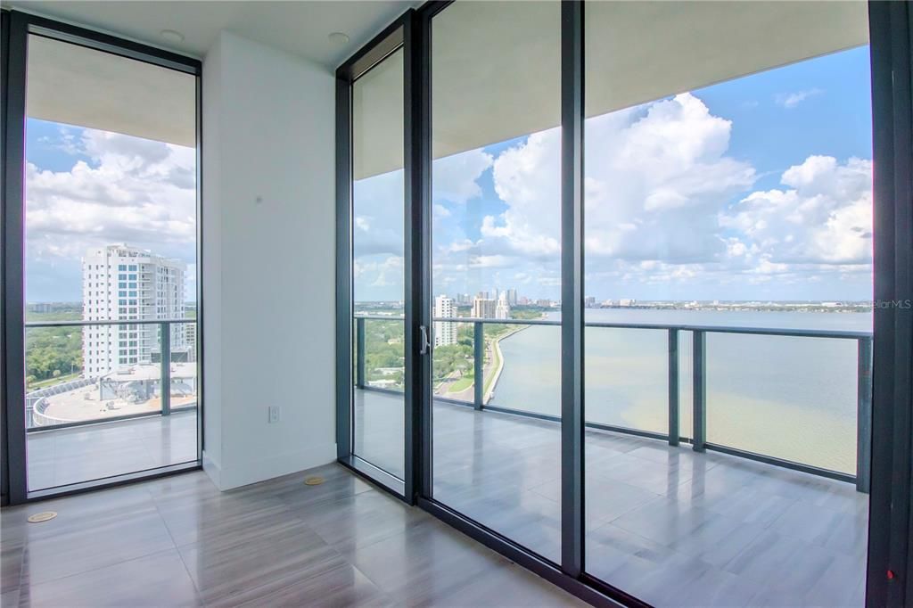 For Sale: $3,875,000 (2 beds, 2 baths, 2940 Square Feet)