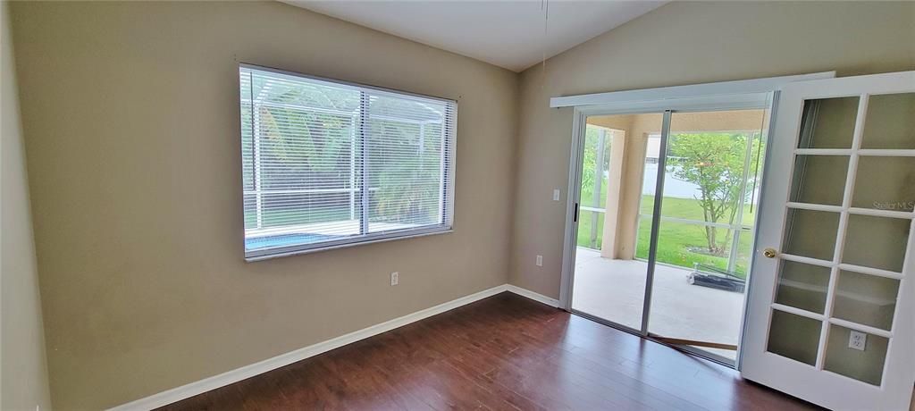 For Rent: $3,100 (3 beds, 2 baths, 2037 Square Feet)