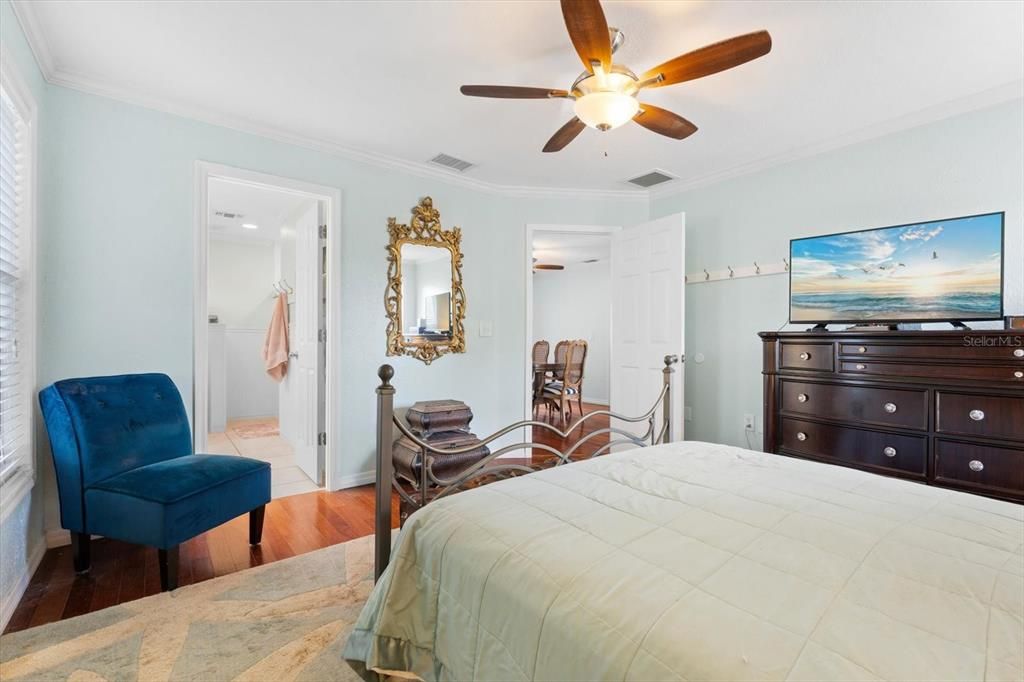 Active With Contract: $550,000 (4 beds, 2 baths, 1756 Square Feet)