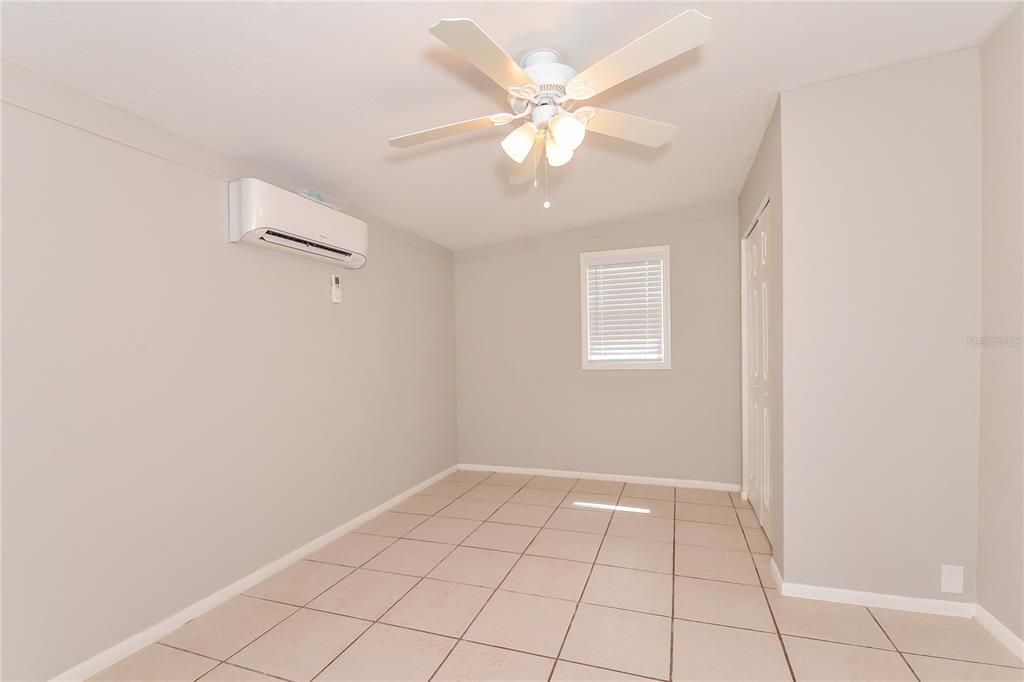 For Rent: $2,125 (3 beds, 2 baths, 970 Square Feet)