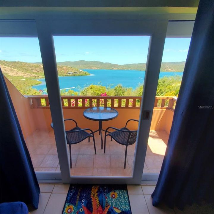 For Sale: $175,000 (1 beds, 2 baths, 480 Square Feet)