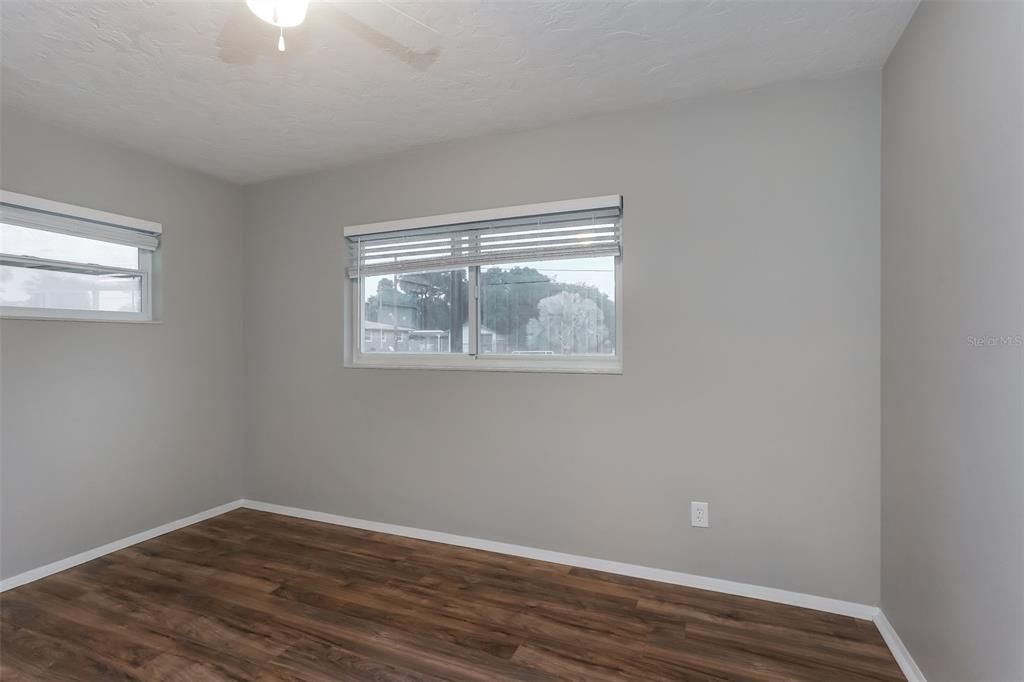 For Rent: $2,120 (3 beds, 2 baths, 1382 Square Feet)