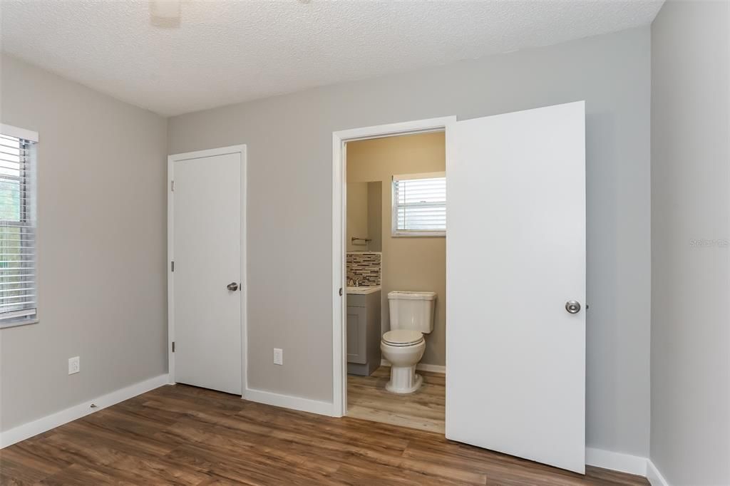 For Rent: $2,120 (3 beds, 2 baths, 1382 Square Feet)