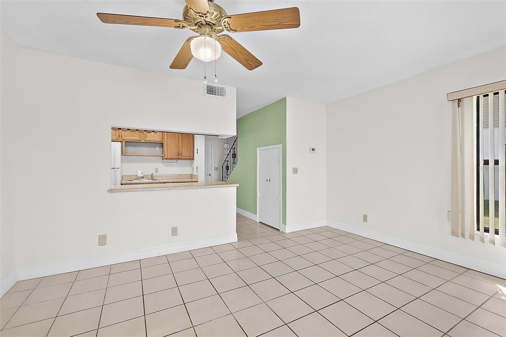 For Sale: $239,900 (2 beds, 2 baths, 1184 Square Feet)