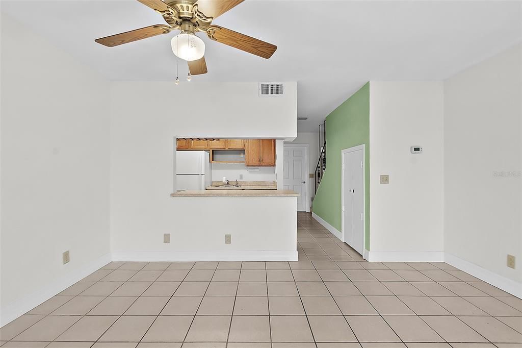 For Sale: $239,900 (2 beds, 2 baths, 1184 Square Feet)