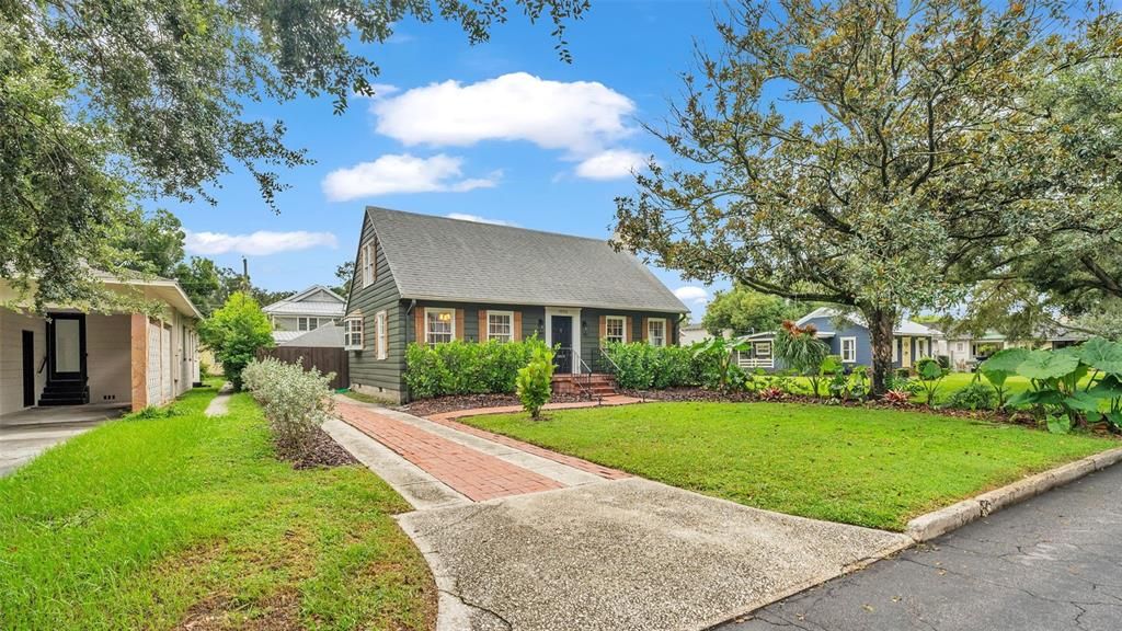 For Sale: $420,000 (3 beds, 2 baths, 1574 Square Feet)