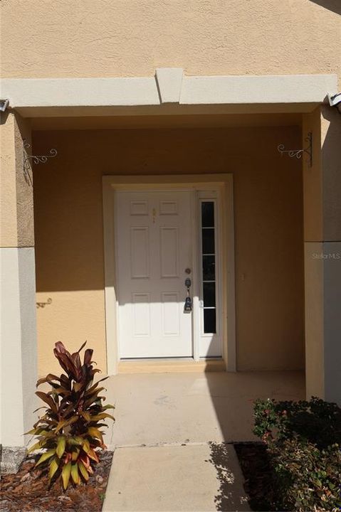 For Rent: $2,000 (3 beds, 2 baths, 1714 Square Feet)