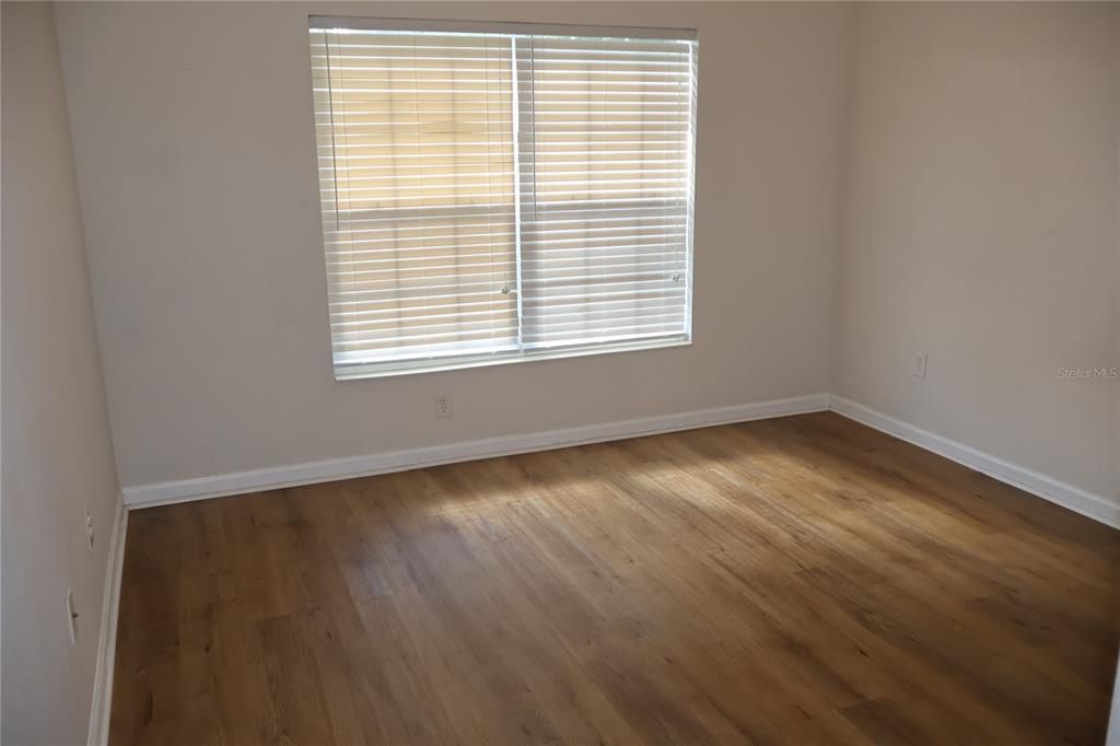 For Rent: $2,000 (3 beds, 2 baths, 1714 Square Feet)