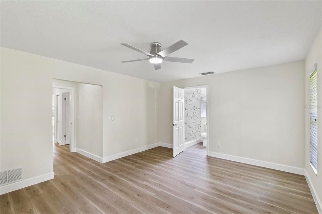 Active With Contract: $345,000 (3 beds, 2 baths, 1659 Square Feet)