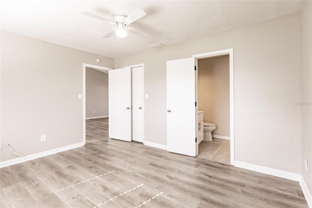 For Sale: $247,500 (3 beds, 2 baths, 1092 Square Feet)