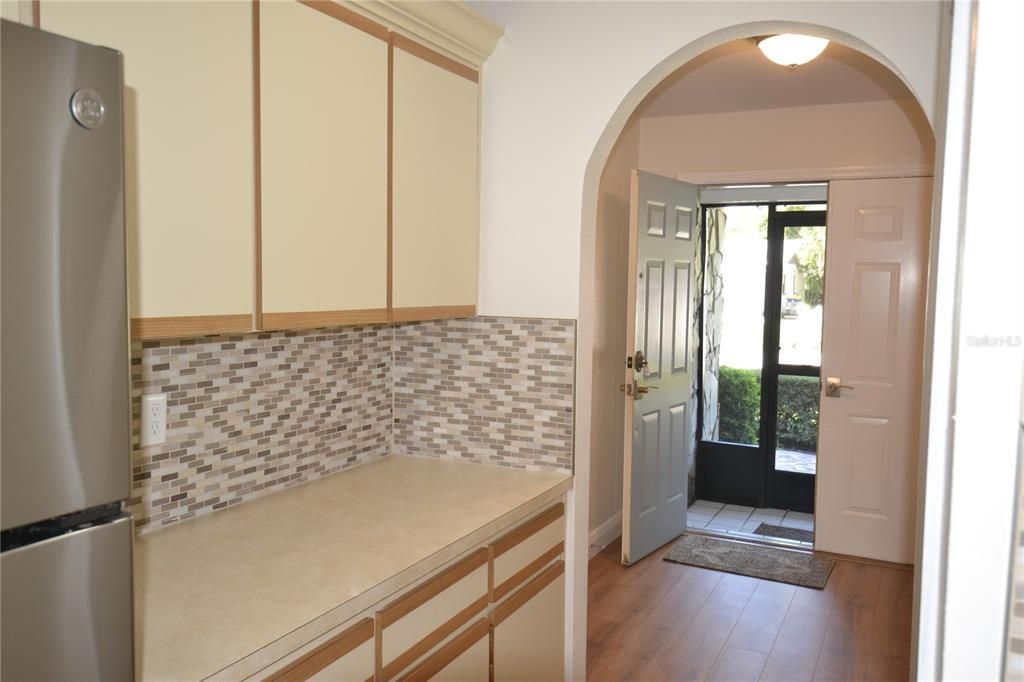 For Rent: $2,150 (2 beds, 2 baths, 1660 Square Feet)