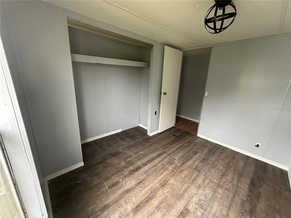 For Rent: $1,200 (2 beds, 1 baths, 770 Square Feet)