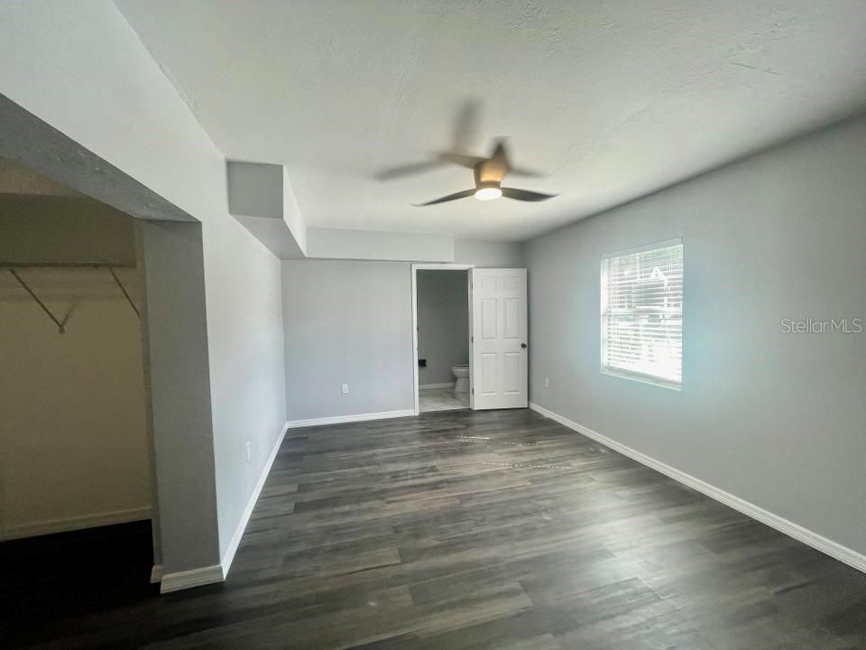 For Sale: $339,900 (3 beds, 2 baths, 1338 Square Feet)