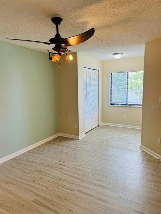 For Rent: $1,900 (2 beds, 1 baths, 1677 Square Feet)