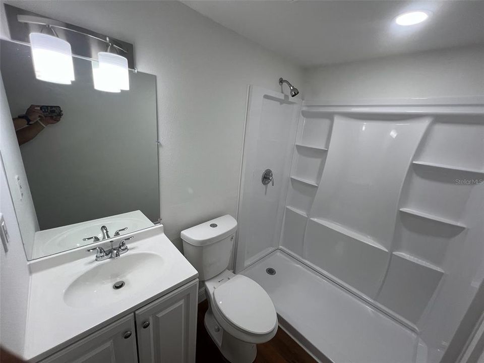 For Sale: $235,000 (2 beds, 1 baths, 810 Square Feet)