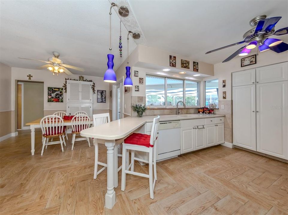 For Sale: $449,900 (3 beds, 2 baths, 1846 Square Feet)