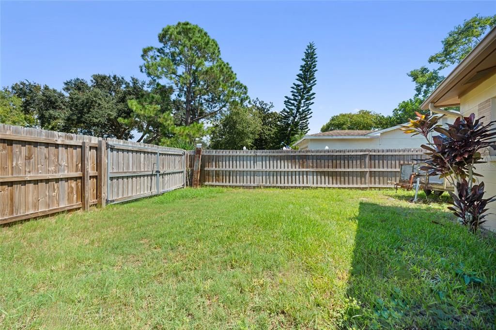 Double gate to parking lot