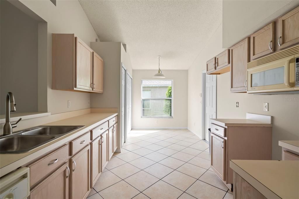 For Sale: $432,500 (4 beds, 2 baths, 1685 Square Feet)