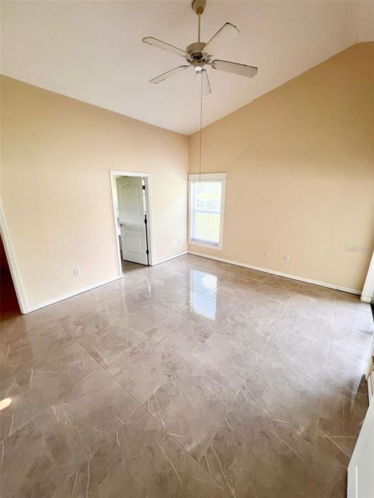 For Rent: $2,300 (3 beds, 2 baths, 1592 Square Feet)