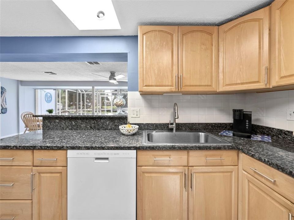 For Sale: $379,000 (2 beds, 2 baths, 1635 Square Feet)