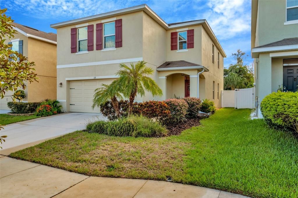 For Sale: $434,900 (4 beds, 2 baths, 2309 Square Feet)