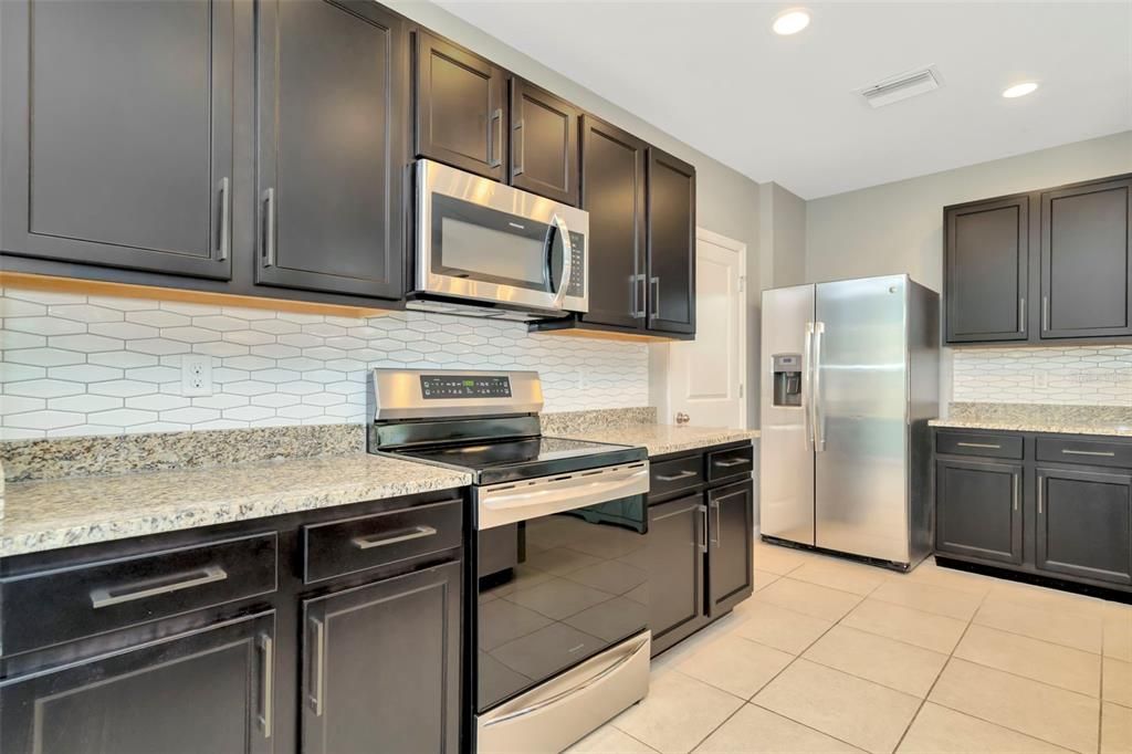 For Sale: $434,900 (4 beds, 2 baths, 2309 Square Feet)