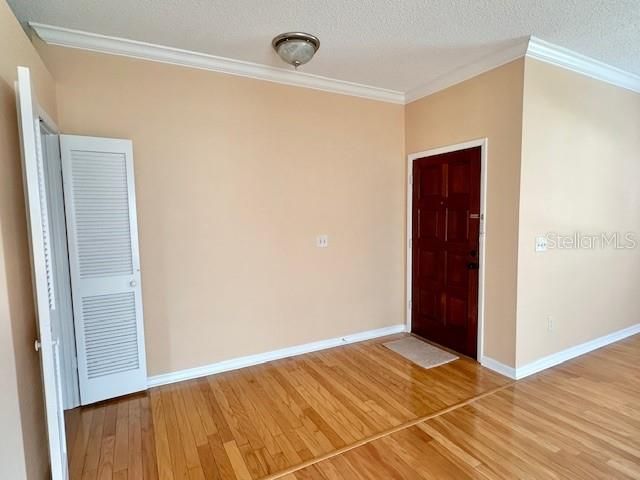 For Rent: $2,495 (3 beds, 2 baths, 1655 Square Feet)