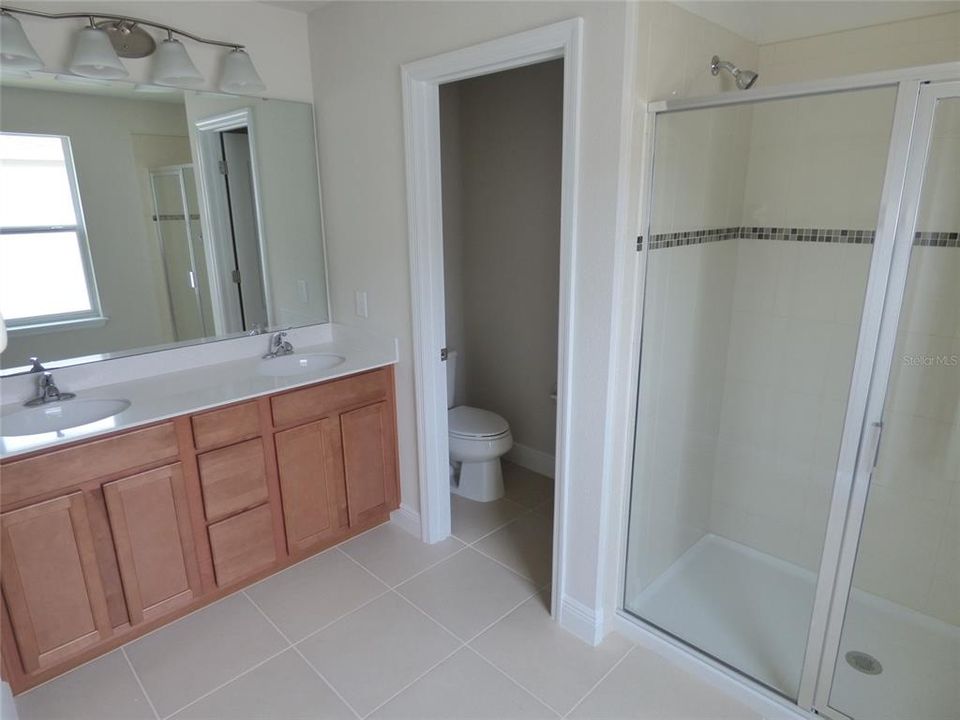 For Rent: $2,595 (3 beds, 2 baths, 1787 Square Feet)