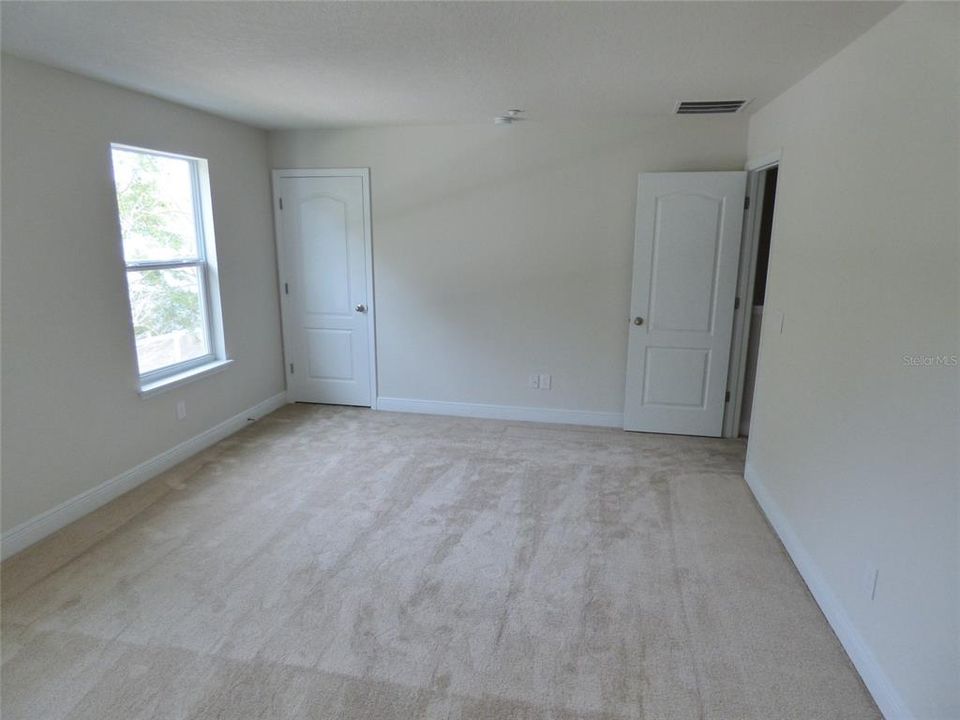 For Rent: $2,595 (3 beds, 2 baths, 1787 Square Feet)