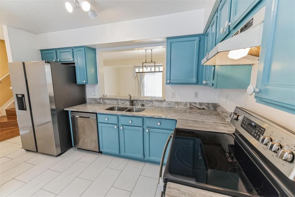 For Sale: $309,999 (3 beds, 2 baths, 1343 Square Feet)