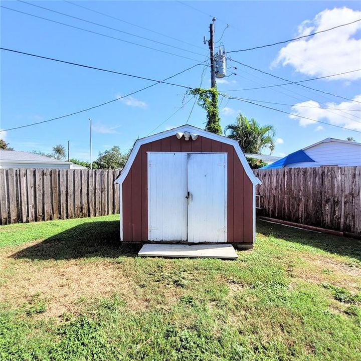 For Sale: $365,000 (3 beds, 2 baths, 1572 Square Feet)