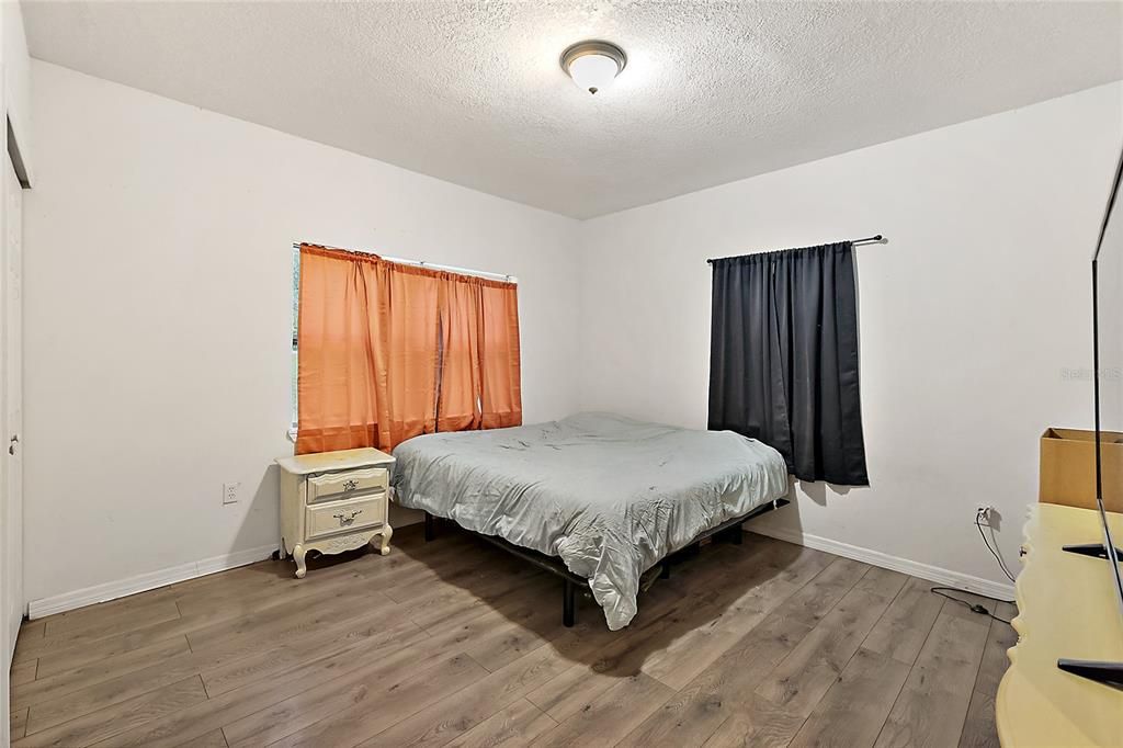 For Sale: $219,900 (3 beds, 1 baths, 1092 Square Feet)