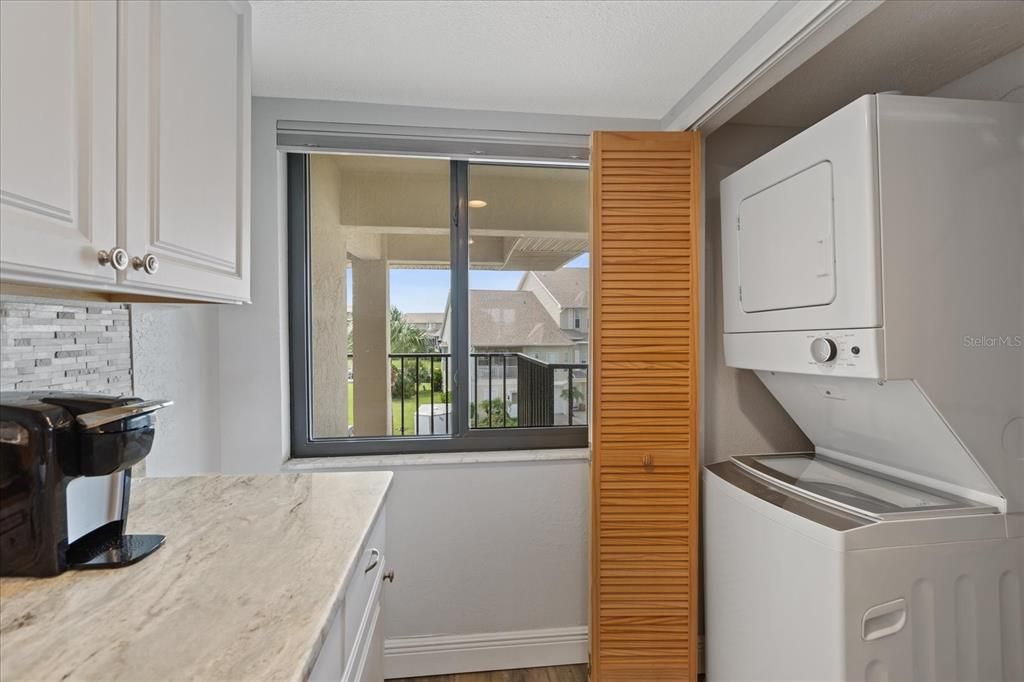 En Venta: $269,000 (2 camas, 2 baños, 1025 Pies cuadrados)