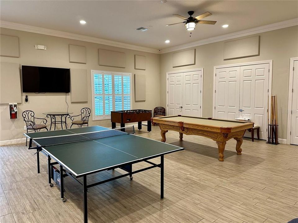 En Venta: $269,000 (2 camas, 2 baños, 1025 Pies cuadrados)