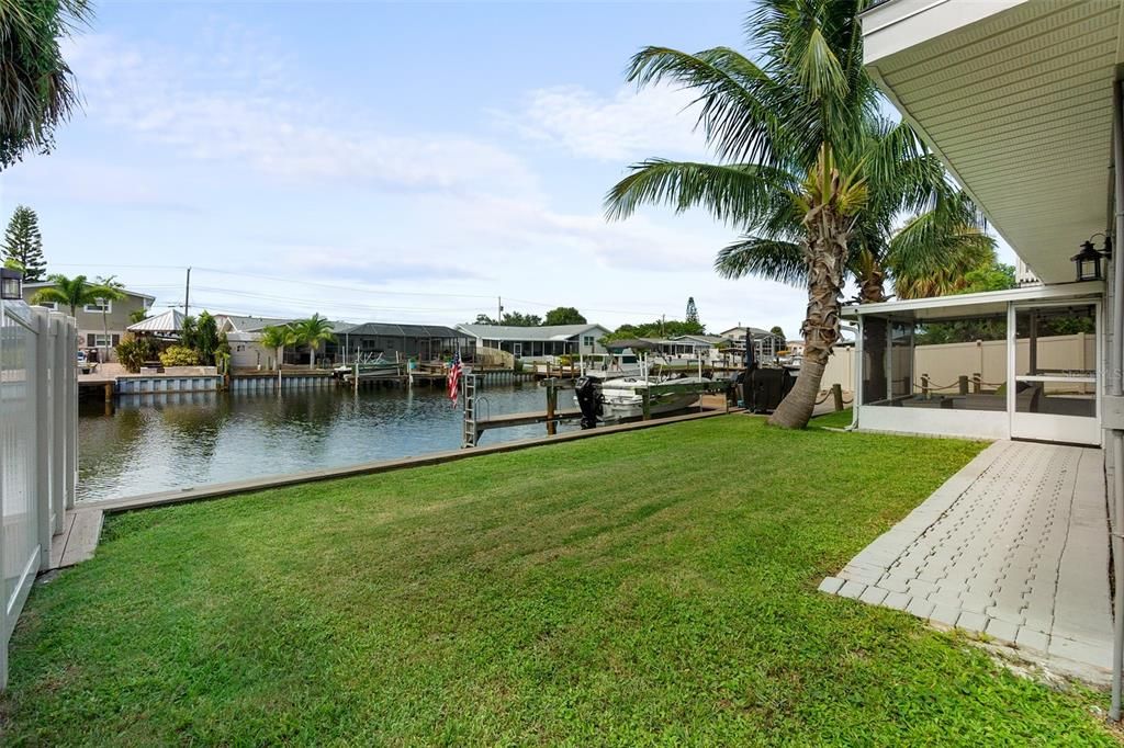 For Sale: $750,000 (3 beds, 2 baths, 2293 Square Feet)