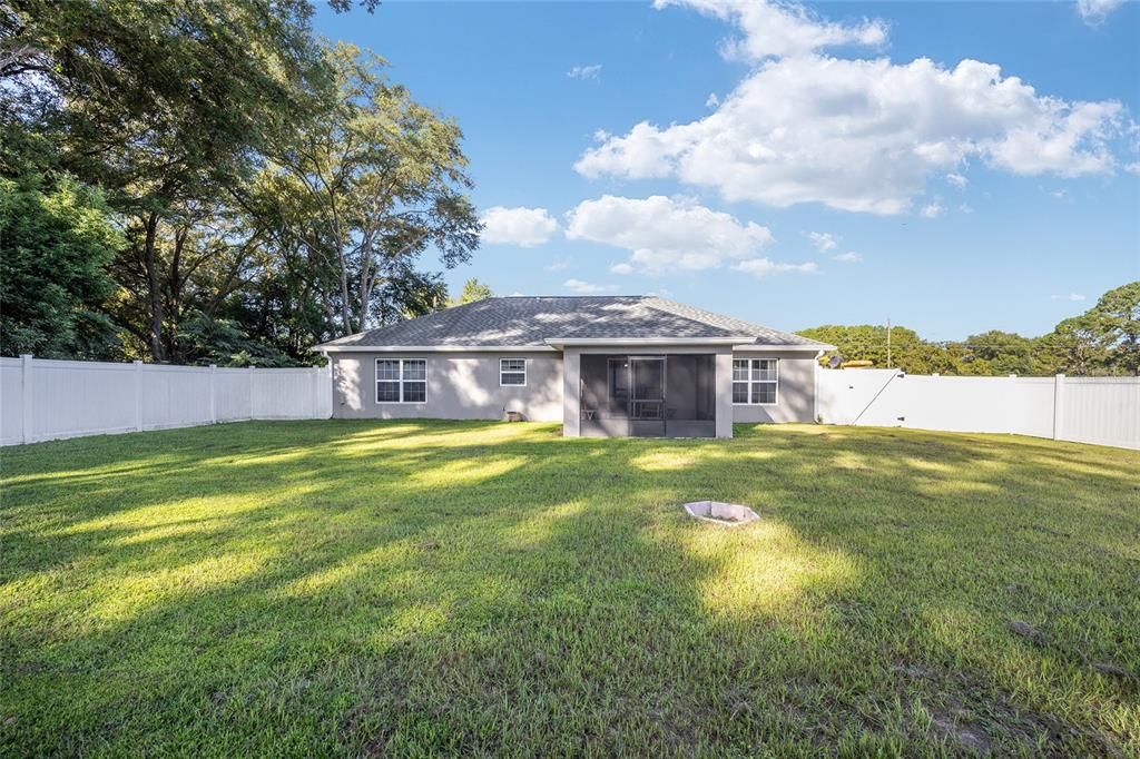 For Sale: $315,000 (3 beds, 2 baths, 1471 Square Feet)