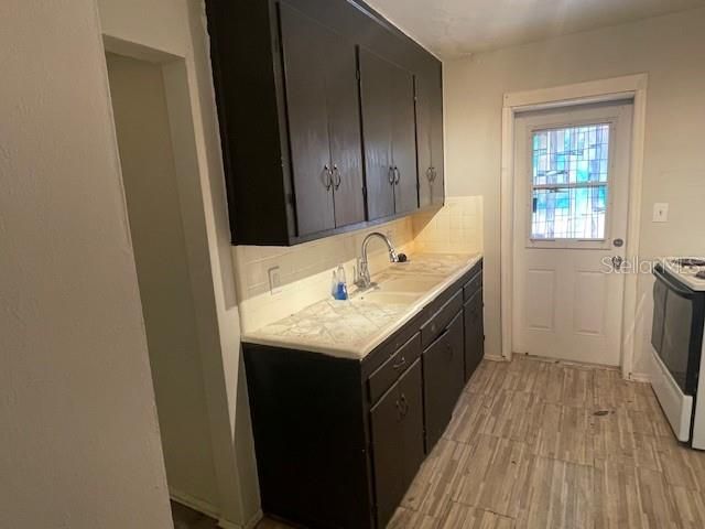 For Rent: $1,795 (2 beds, 1 baths, 1000 Square Feet)