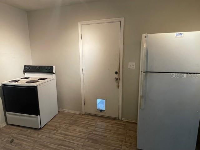 For Rent: $1,795 (2 beds, 1 baths, 1000 Square Feet)