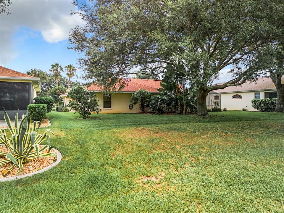 For Sale: $349,900 (3 beds, 2 baths, 1986 Square Feet)