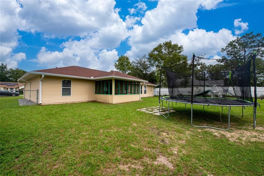 For Sale: $280,000 (3 beds, 2 baths, 1308 Square Feet)