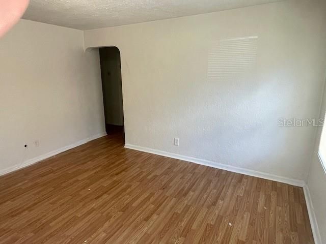 For Rent: $1,495 (2 beds, 1 baths, 672 Square Feet)