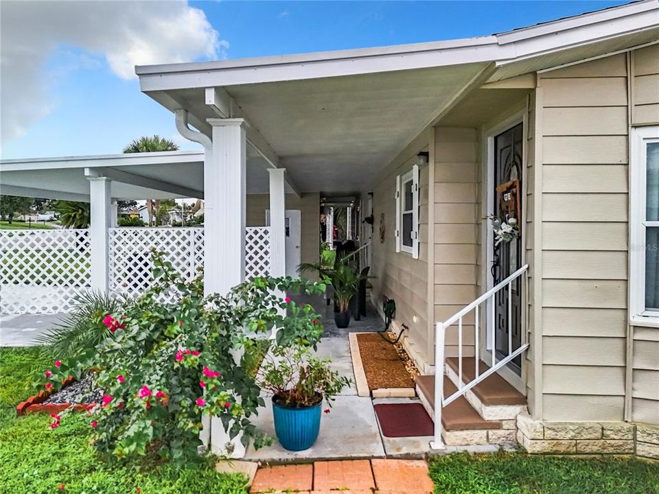 For Sale: $258,900 (2 beds, 2 baths, 1583 Square Feet)