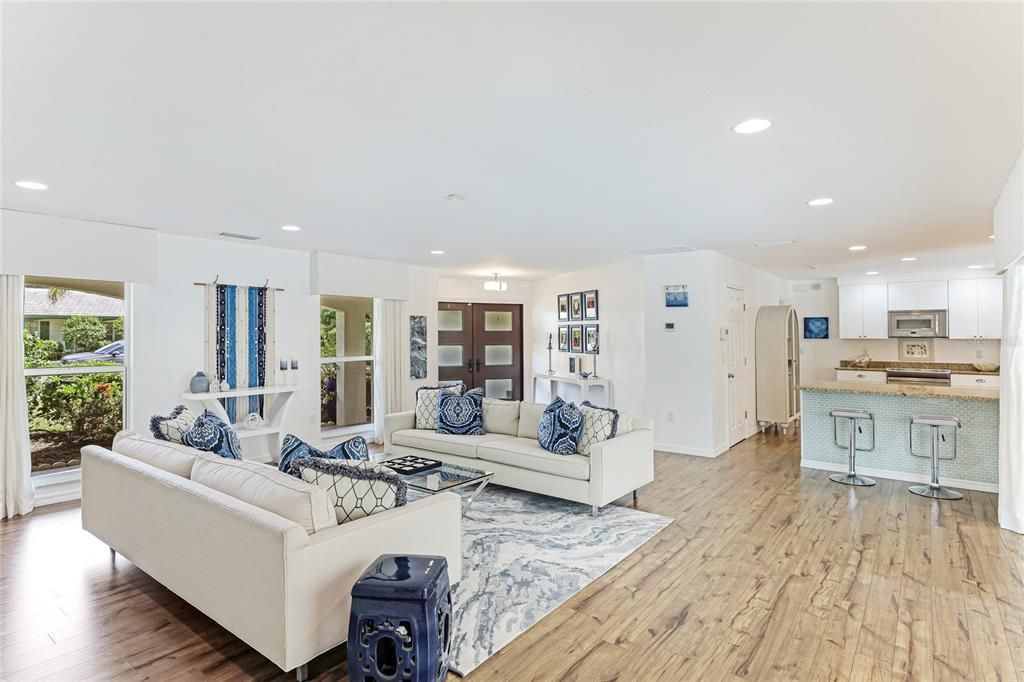 For Sale: $1,100,000 (3 beds, 2 baths, 2126 Square Feet)